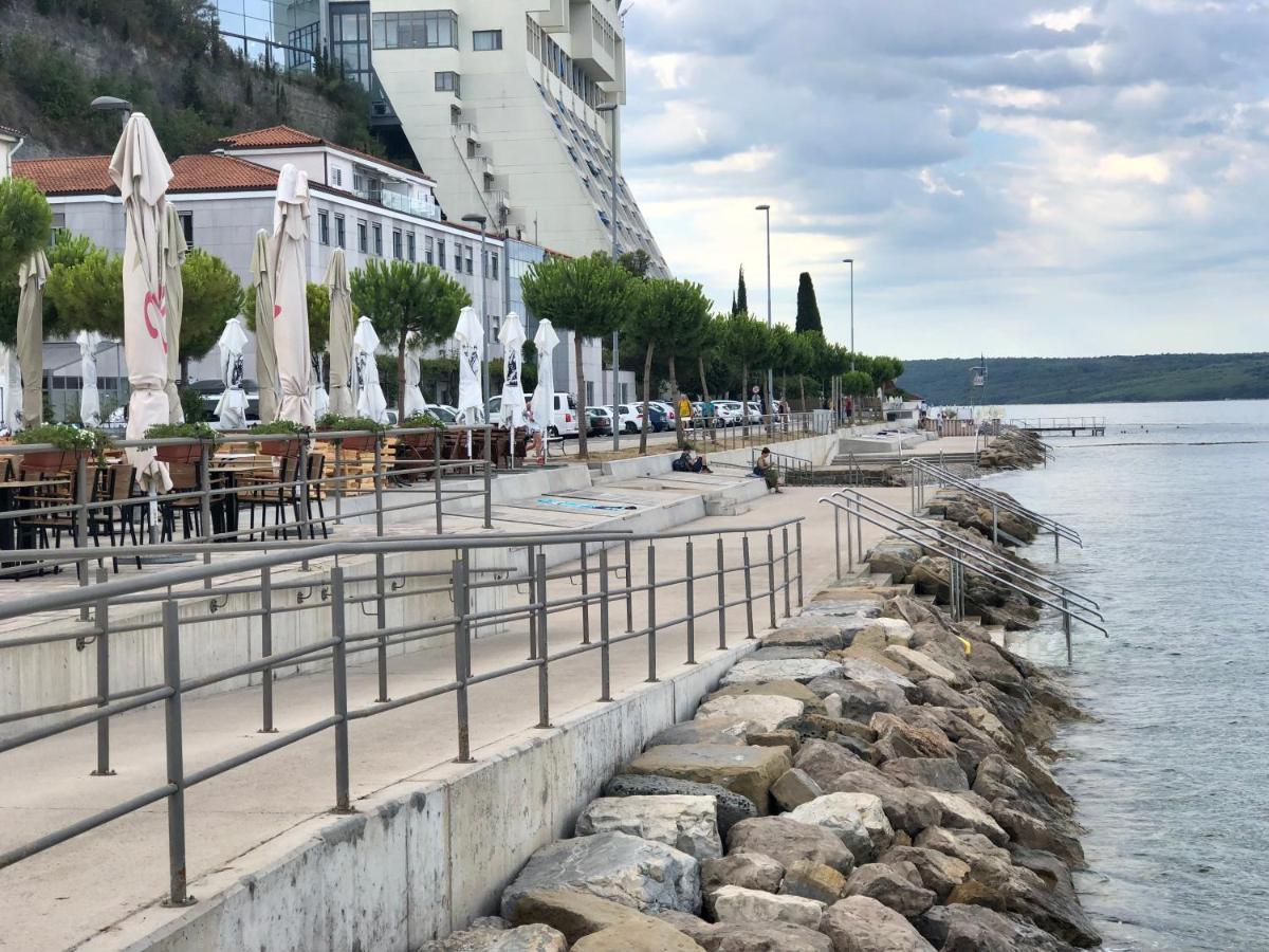Apartment Modrin Piran Luaran gambar