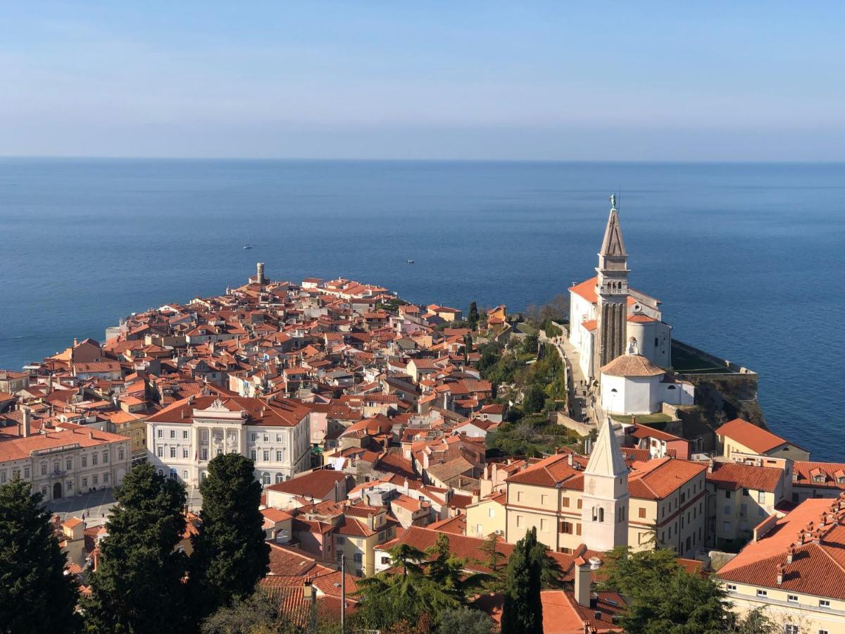 Apartment Modrin Piran Luaran gambar