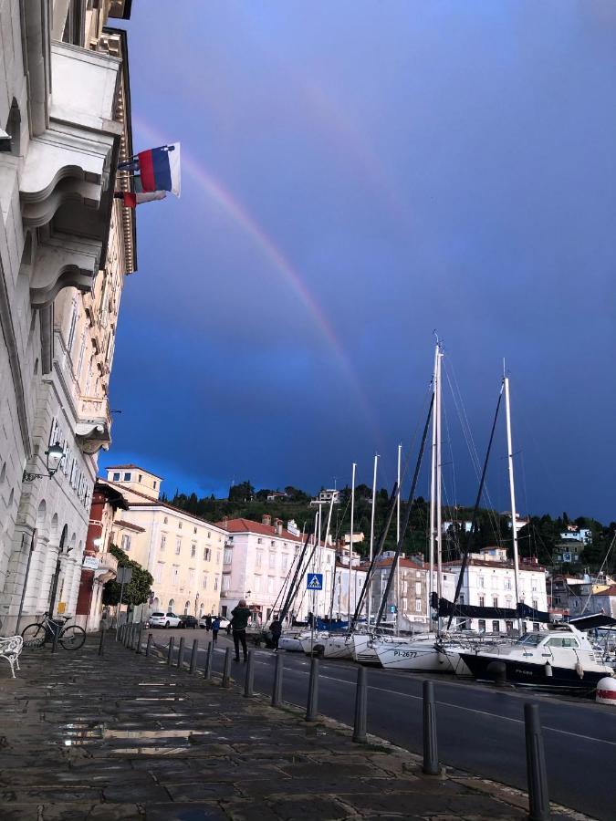 Apartment Modrin Piran Luaran gambar