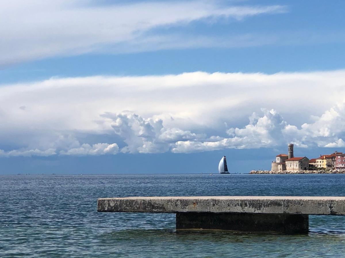 Apartment Modrin Piran Luaran gambar
