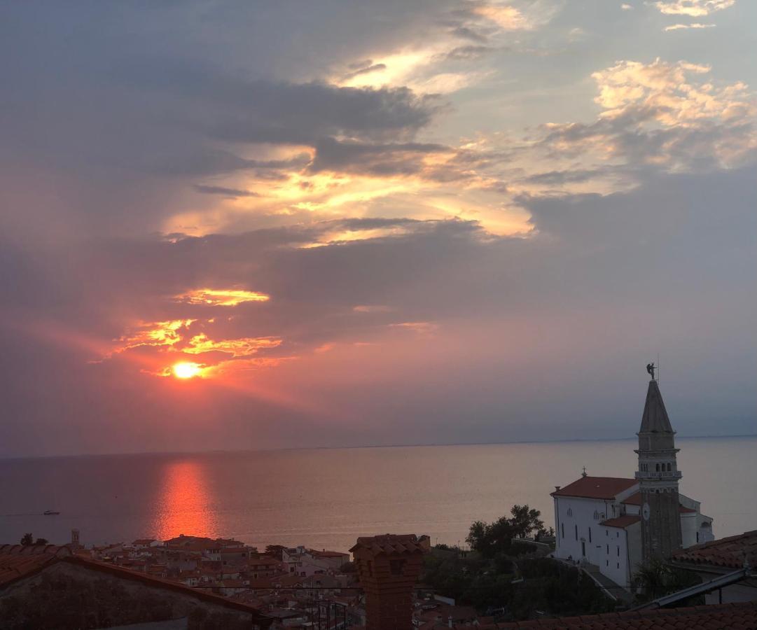 Apartment Modrin Piran Luaran gambar