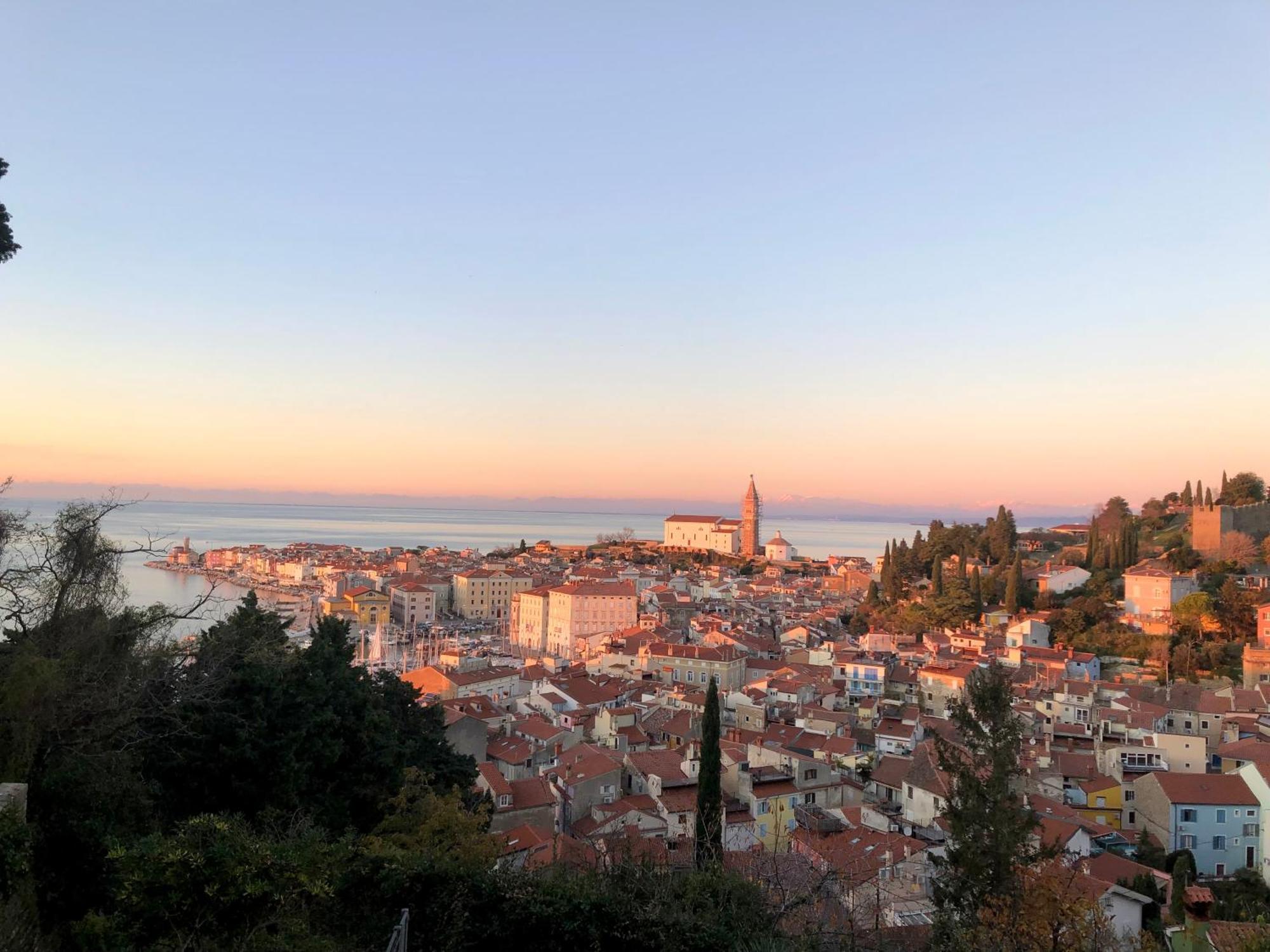 Apartment Modrin Piran Luaran gambar